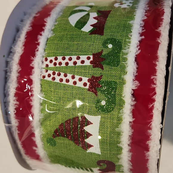 Christmas Ribbons - Picture 5 of 17